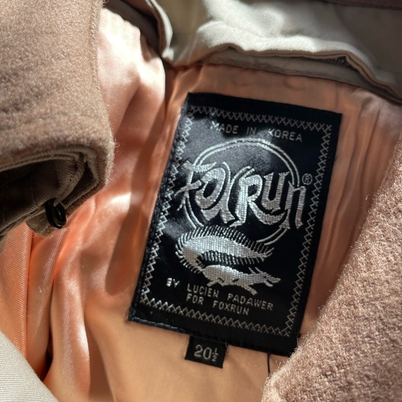 1970s Vintage Trench Coat with Fox Run Lining - Picture 10 of 16